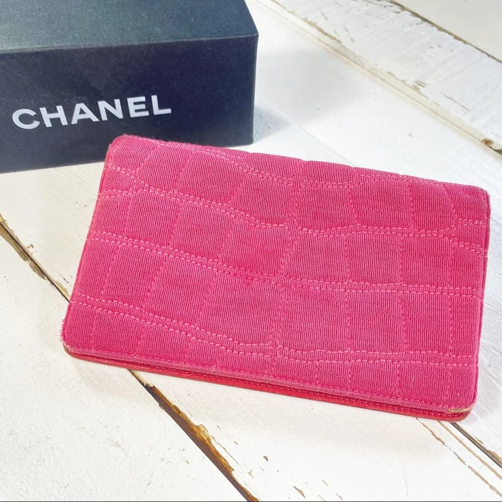 Chanel Pink Croc Stitched Canvas Reissue Wallet